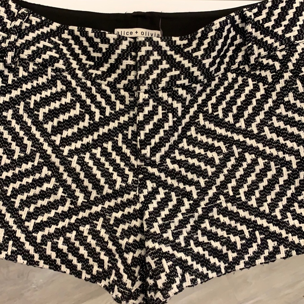 Alice and Olivia Cady shorts